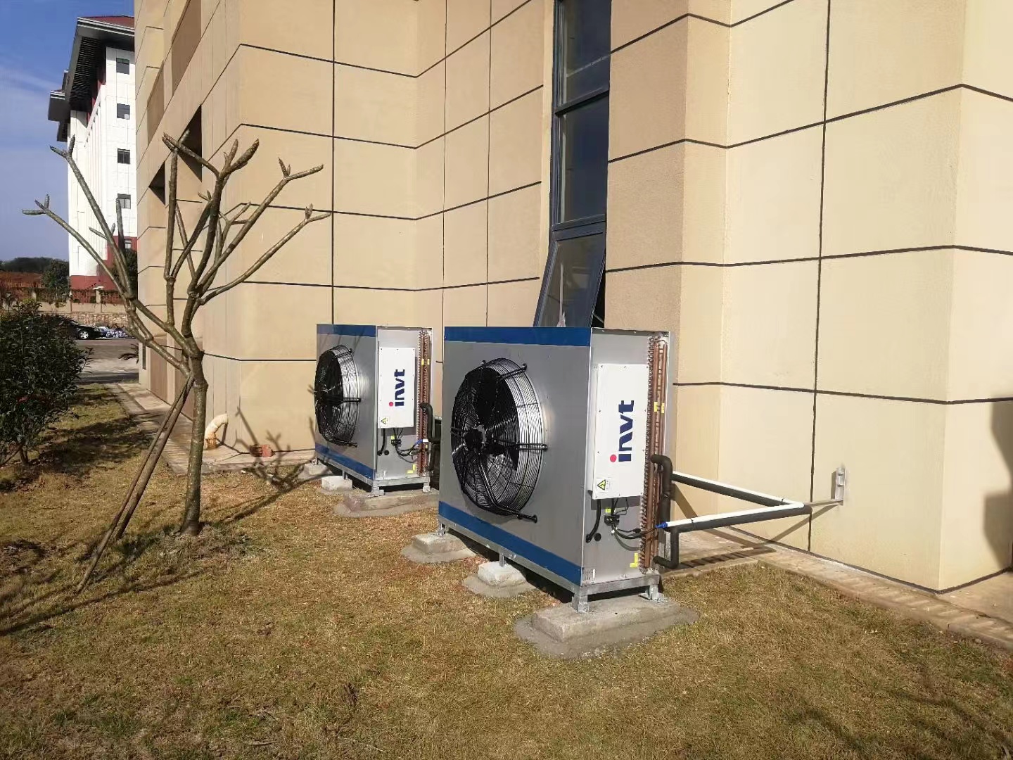 4.空調(diào)外機應(yīng)用圖.jpg 4.空調(diào)外機應(yīng)用圖.jpg